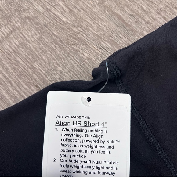 NWT Lululemon Align HR Short 4” Black size 6 8 - Picture 3 of 3
